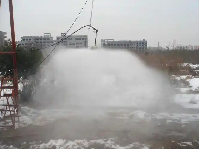 颠覆你的认知！  原来水雾是如此灭火的！